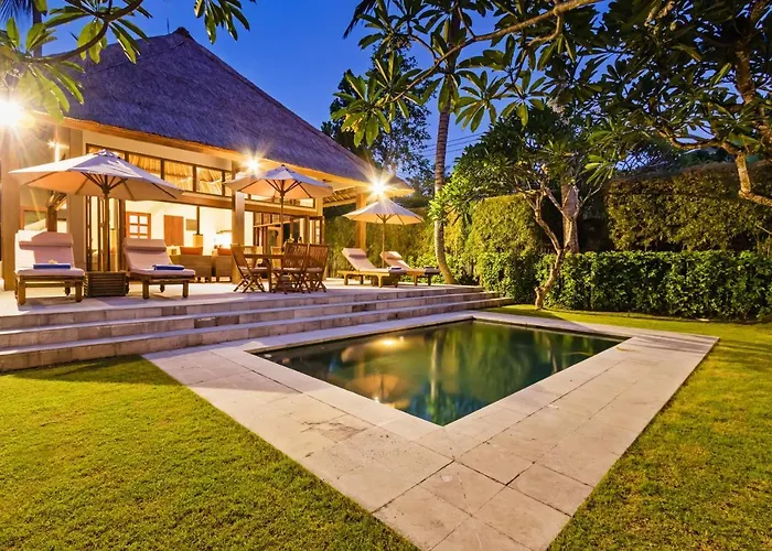 Sasoon 1, 100 Mt To Villa Candi Dasa (Bali)
