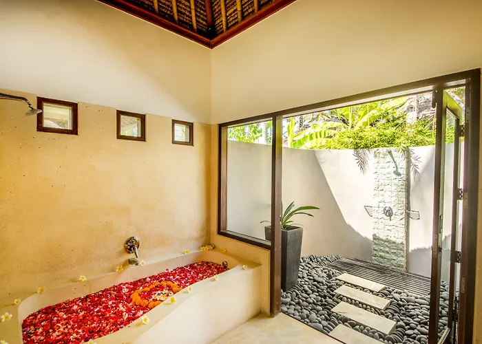 Sasoon 1, 100 Mt To Villa Candidasa